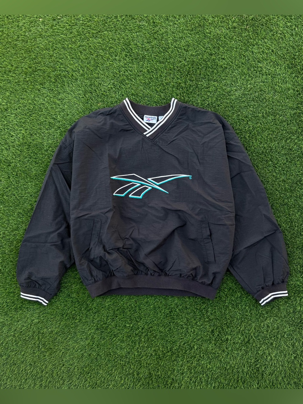 Vintage 90s Reebok Pullover Windbreaker Jacket Embroidered Logo Black Size Large